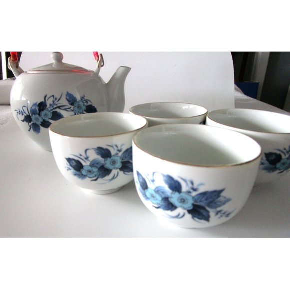 Vintage Golden China Asian Tea Set - 4 Cups & Pot Blue Floral - Ceramic Taiwan - Picture 4 of 16